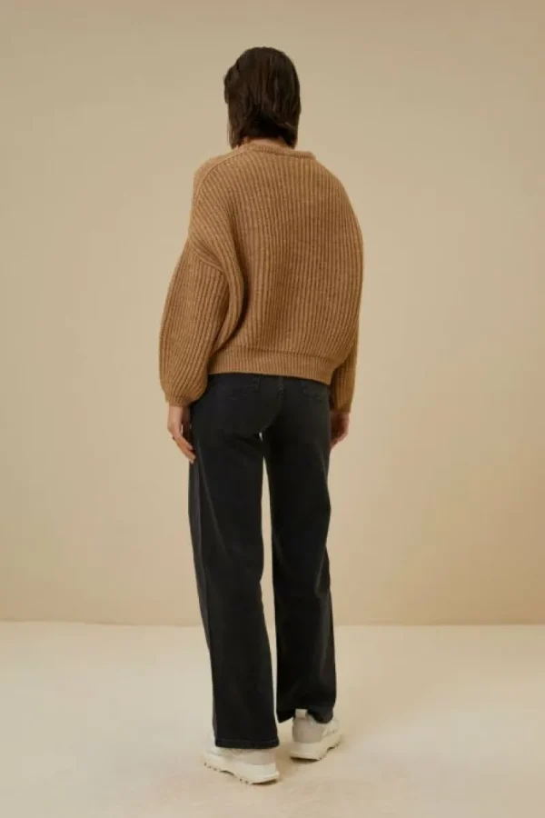By bar Truien<desi pullover | camel