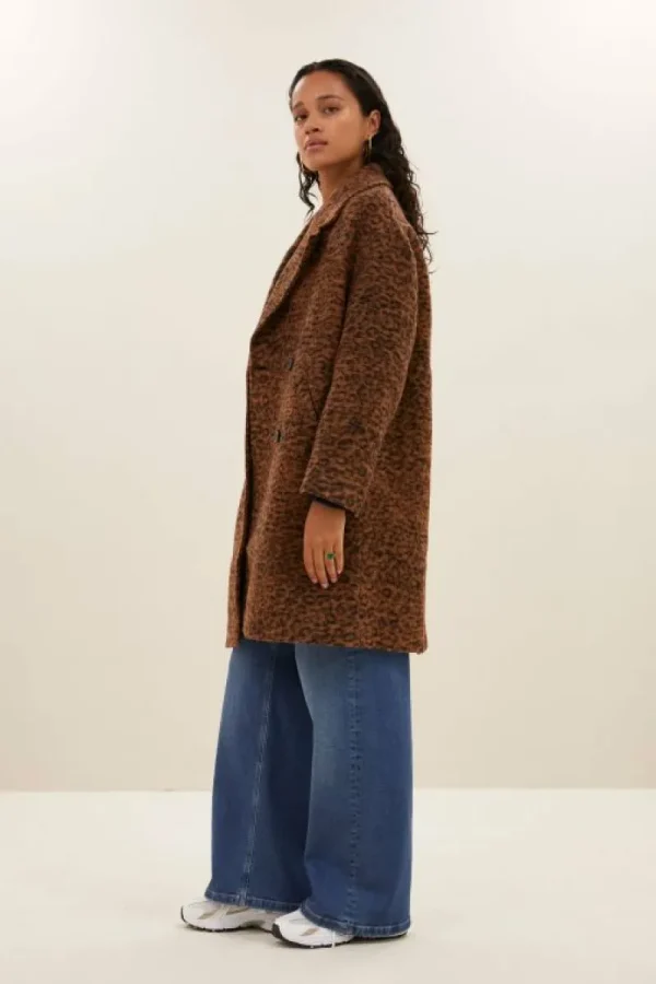 By bar Jassen<dore leo coat | leopard