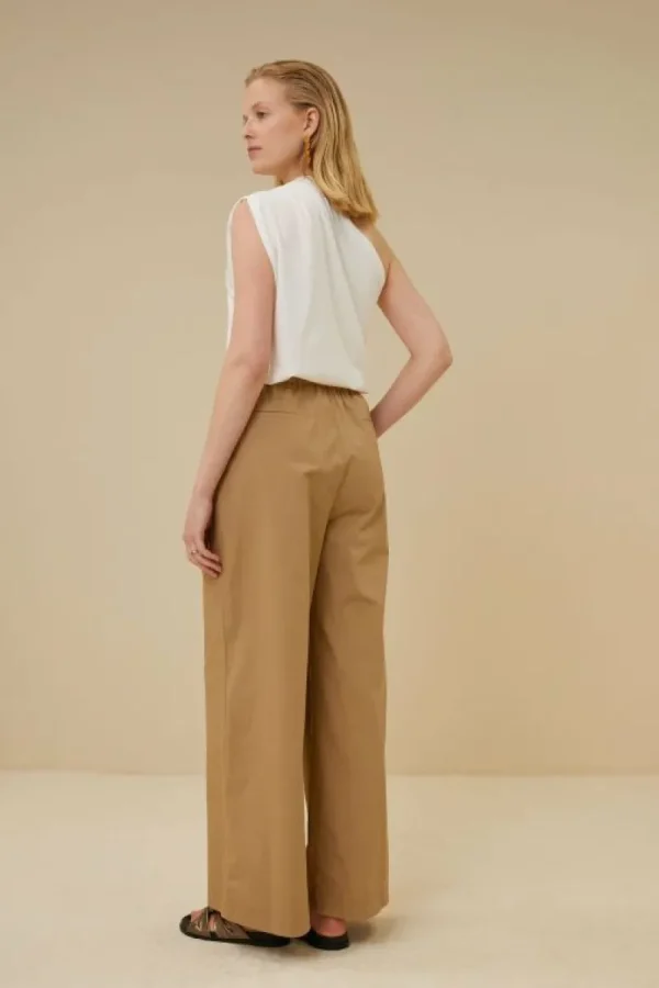 By bar Broeken<eli poplin pant | camel