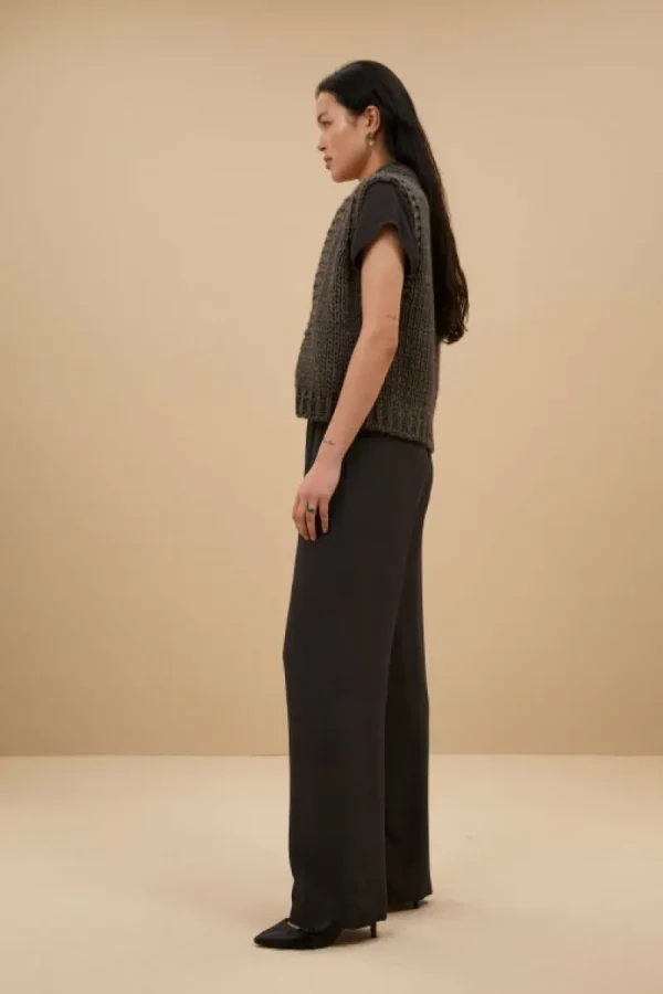 By bar Gilets & Spencers | Vesten<levi gilet | cafe noir