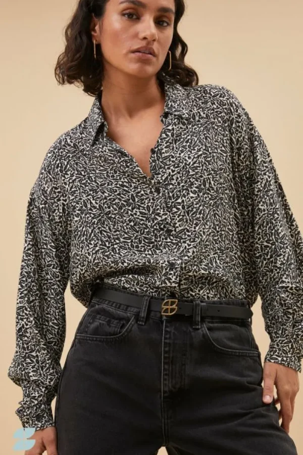 By bar Blouses<lykke calm flower blouse | calm flower print