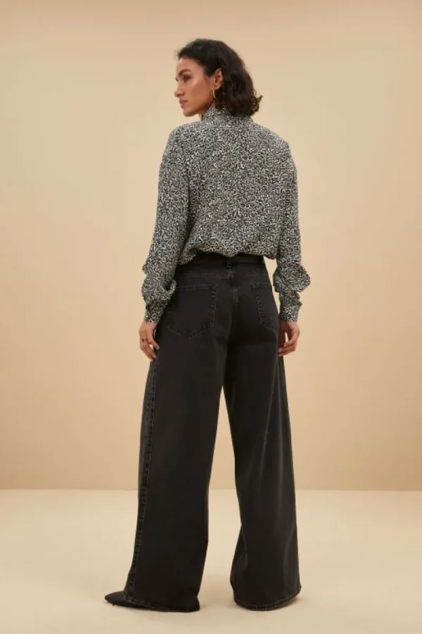 By bar Blouses<lykke calm flower blouse | calm flower print
