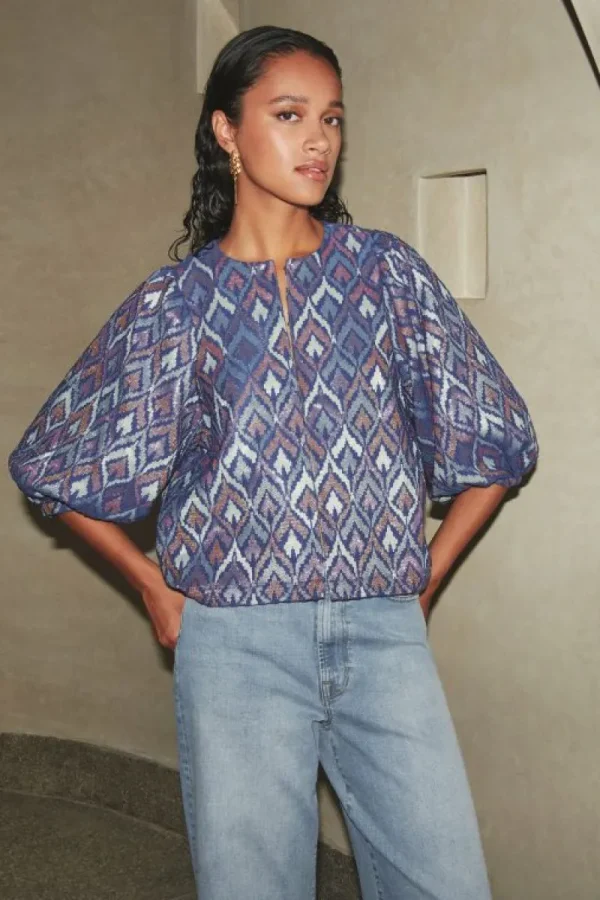 By bar Blouses<mauri blouse | pavo jacquard print