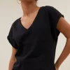 By bar Tops & Shirts<momi logo top | jet black