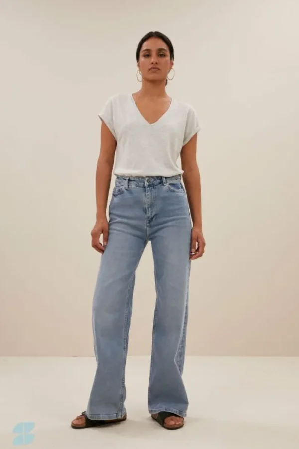 By bar Tops & Shirts<momi logo top | light grey melee
