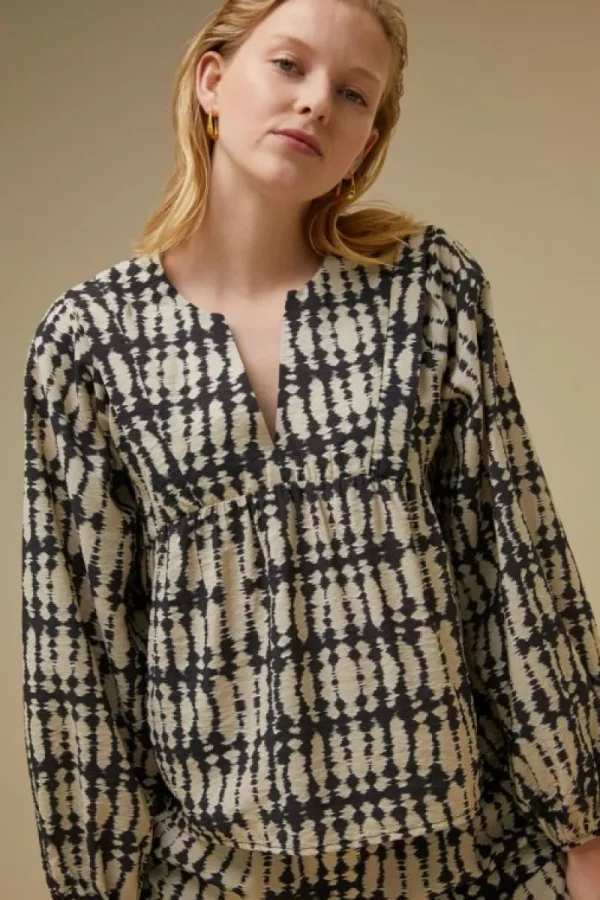 By bar Blouses<nova tie dyed blouse | tie-dye print