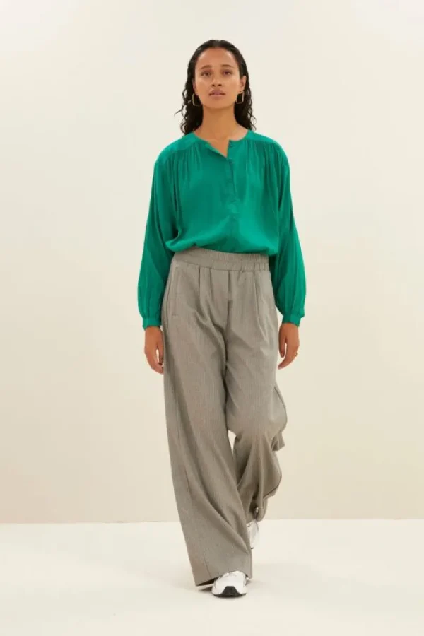 By bar Blouses<saar blouse | bright green